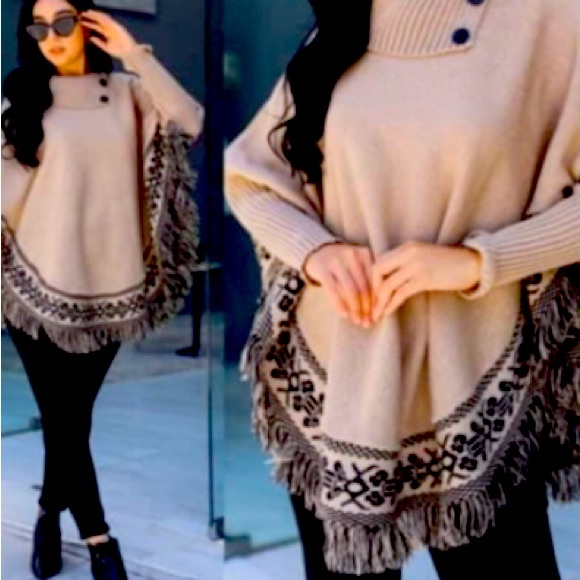 Unitalla Poncho , Sweater Poncho , Beige poncho, Mañanita shawl - Picture 1 of 2